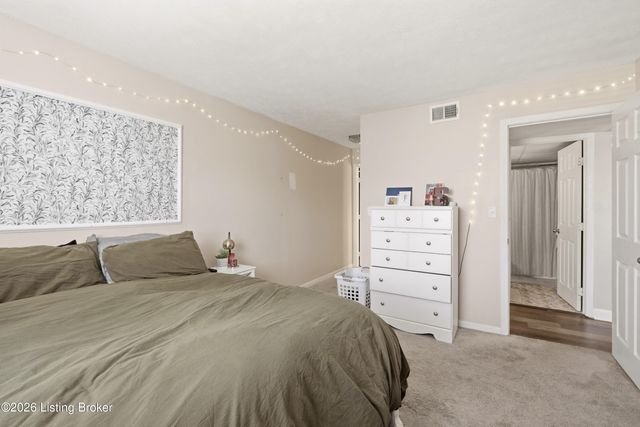 3506 Lodge Ln APT 326, Louisville, KY 40218
