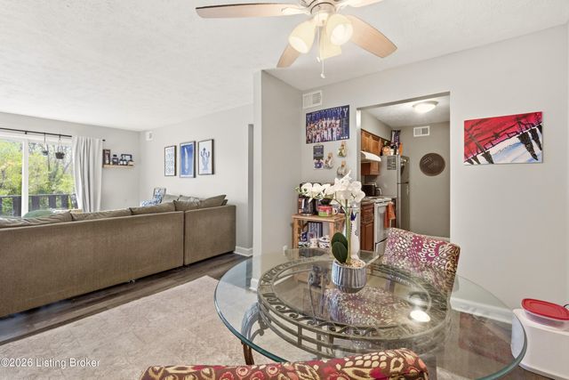 3506 Lodge Ln APT 326, Louisville, KY 40218