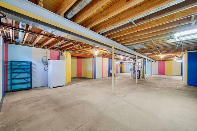 1312 Brandywine Drive, Munster, IN 46321