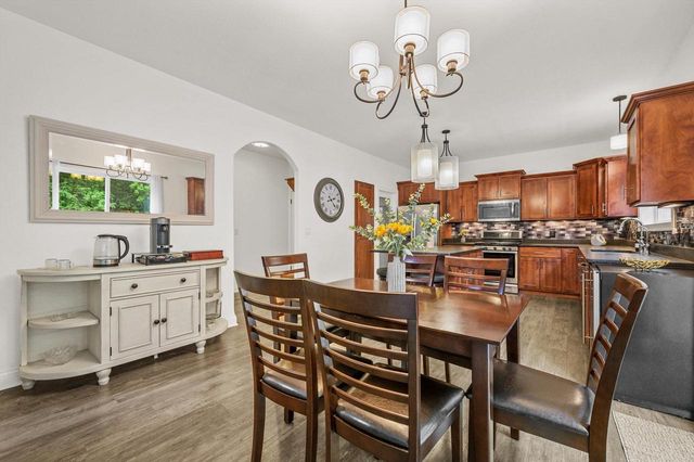 1809 Coldwater Creek DRIVE, Waukesha, WI 53188