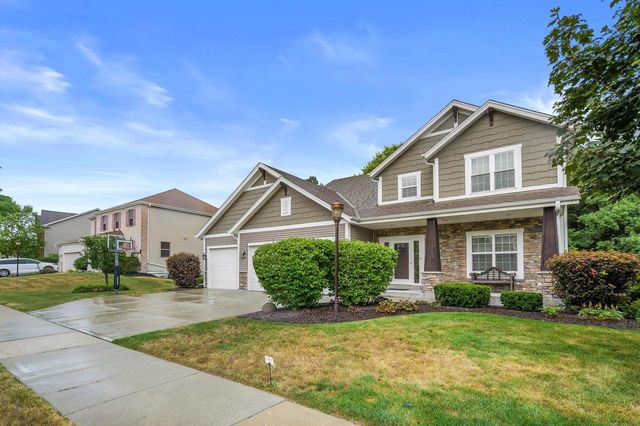 1809 Coldwater Creek DRIVE, Waukesha, WI 53188