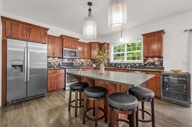 1809 Coldwater Creek DRIVE, Waukesha, WI 53188