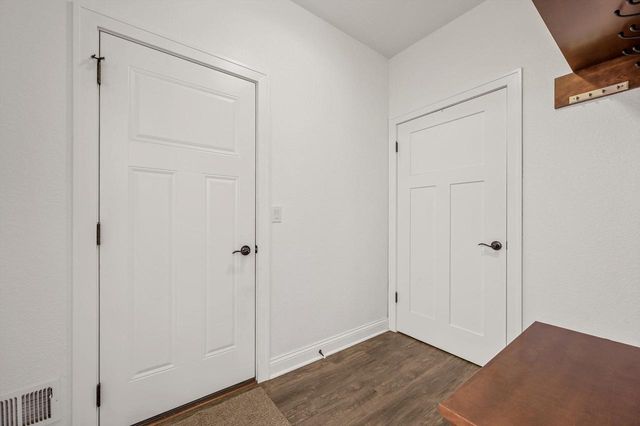 1809 Coldwater Creek DRIVE, Waukesha, WI 53188