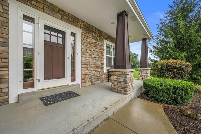 1809 Coldwater Creek DRIVE, Waukesha, WI 53188