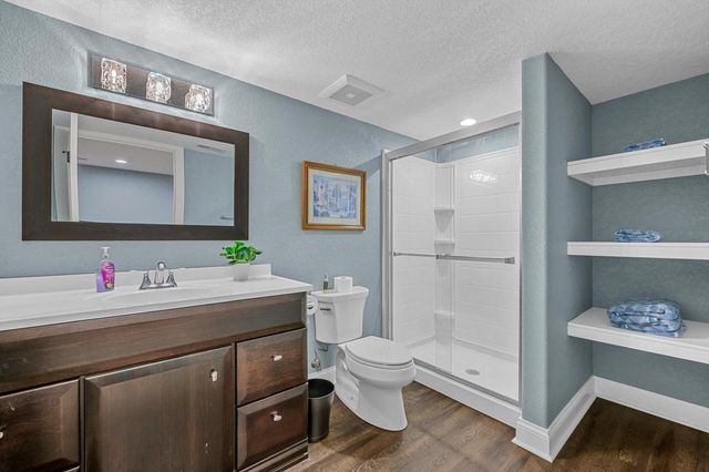1809 Coldwater Creek DRIVE, Waukesha, WI 53188