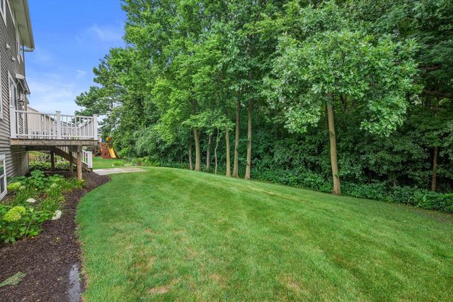 1809 Coldwater Creek DRIVE, Waukesha, WI 53188
