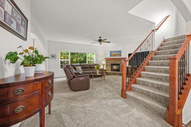 1809 Coldwater Creek DRIVE, Waukesha, WI 53188