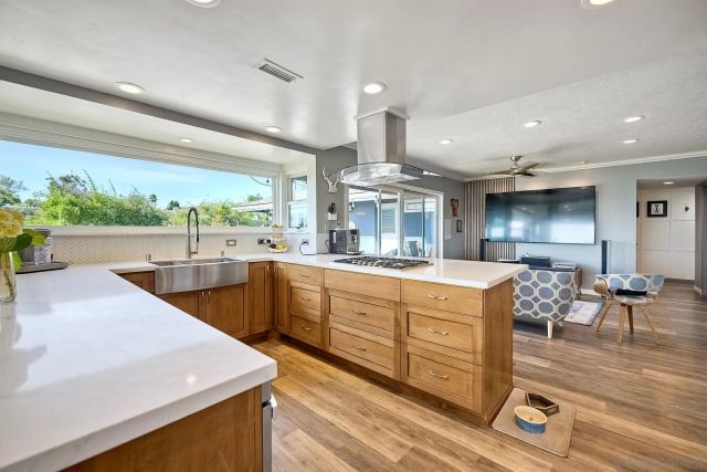 1673 Hillsmont Dr, El Cajon, CA 92020