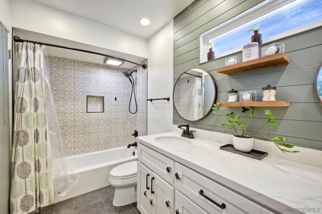 1673 Hillsmont Dr, El Cajon, CA 92020