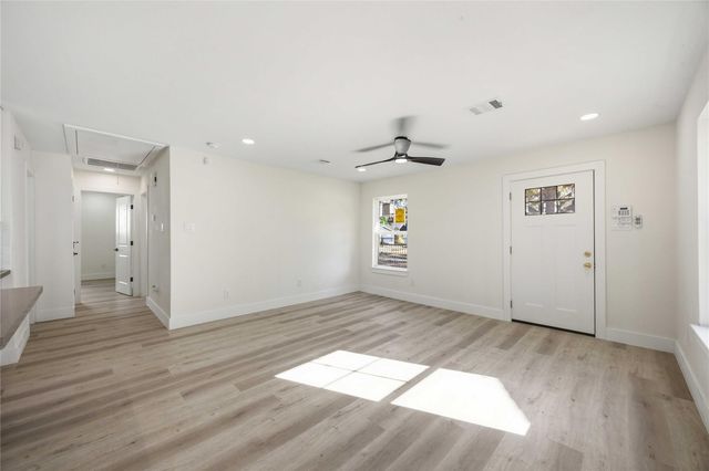 1503 Cavalcade Street 1-2, Houston, TX 77009