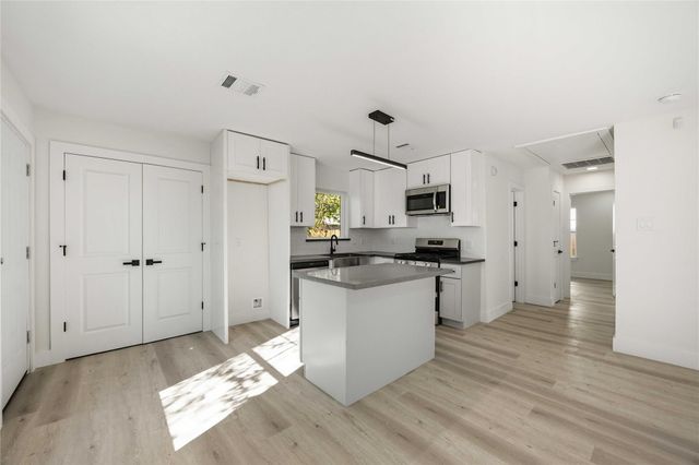 1503 Cavalcade Street 1-2, Houston, TX 77009