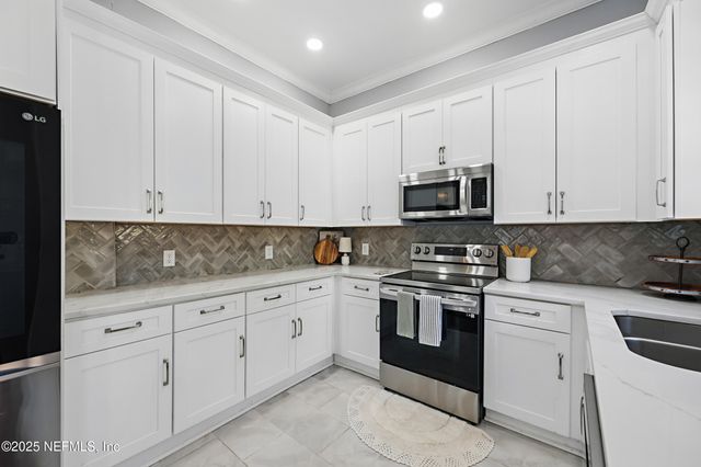 1627 IONIA Street, Jacksonville, FL 32206