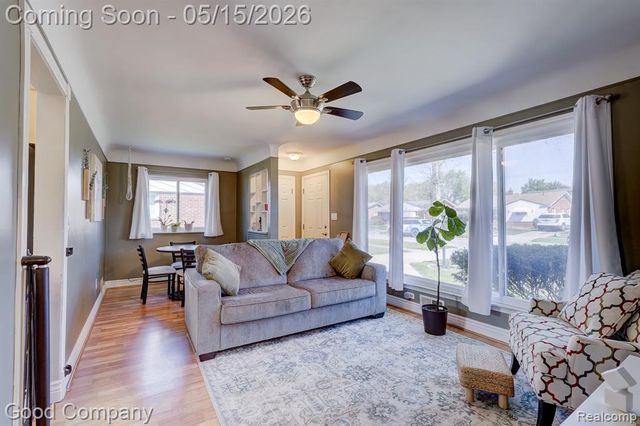 24819 Currier Street, Dearborn Heights, MI 48125