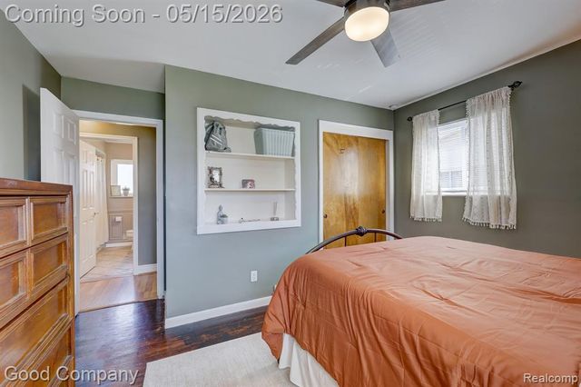 24819 Currier Street, Dearborn Heights, MI 48125