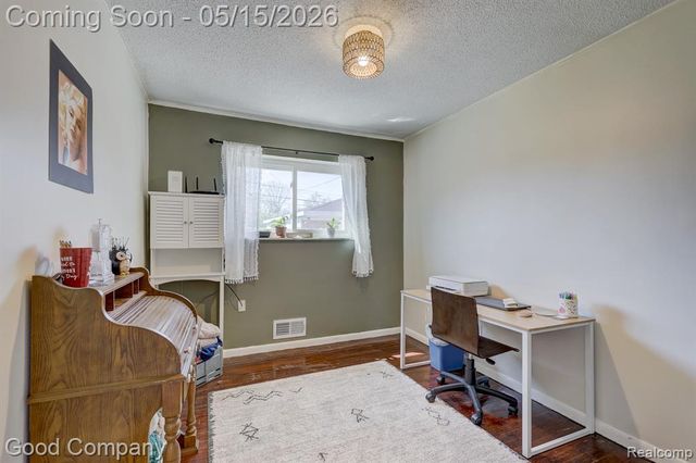 24819 Currier Street, Dearborn Heights, MI 48125