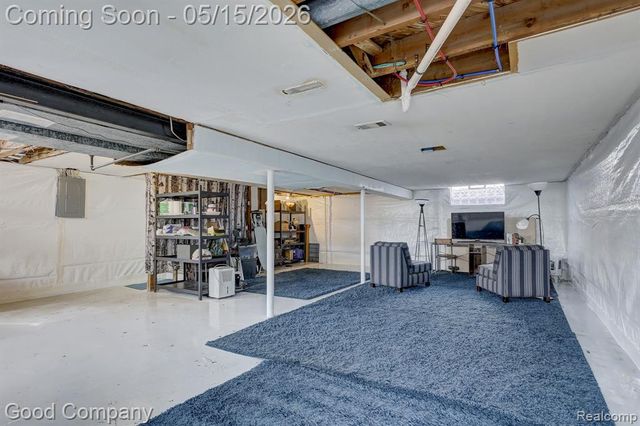 24819 Currier Street, Dearborn Heights, MI 48125
