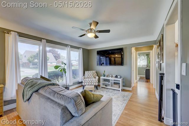 24819 Currier Street, Dearborn Heights, MI 48125
