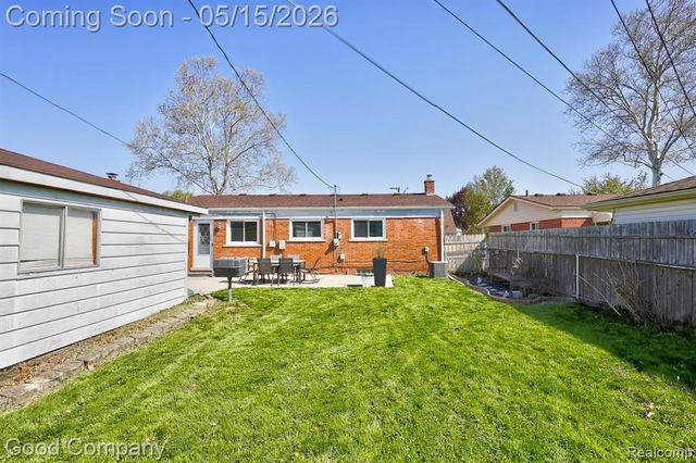24819 Currier Street, Dearborn Heights, MI 48125