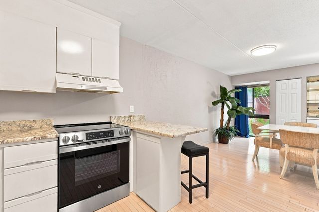 55 Tall Oaks Drive L8, Weymouth, MA 02190