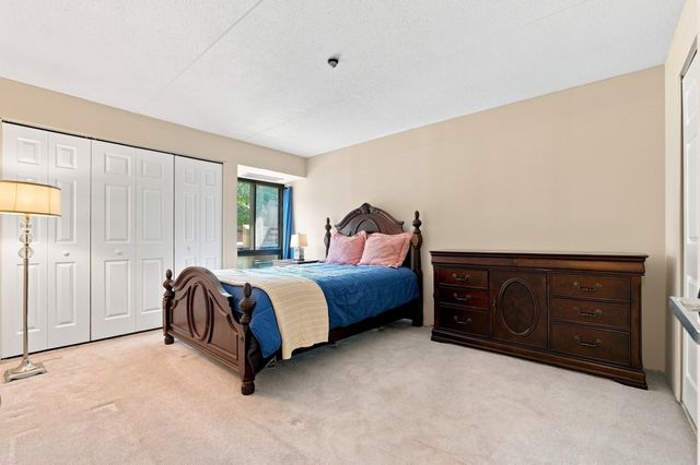 55 Tall Oaks Drive L8, Weymouth, MA 02190