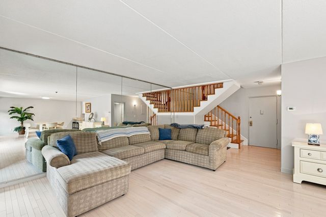 55 Tall Oaks Drive L8, Weymouth, MA 02190