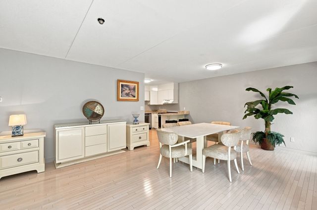 55 Tall Oaks Drive L8, Weymouth, MA 02190