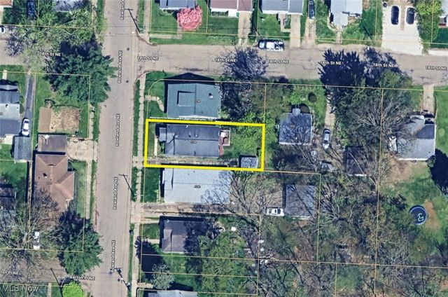 1734 Rowland Avenue NE, Canton, OH 44705