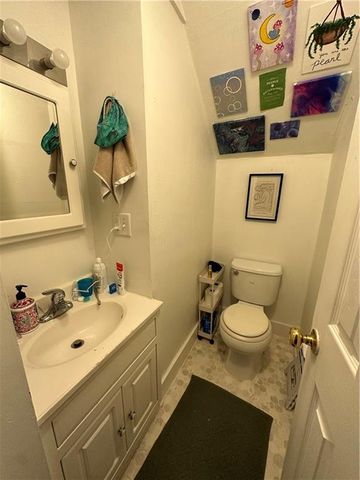 222 S MARKET Street, Maryville, MO 64468