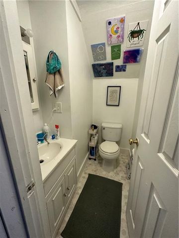 222 S MARKET Street, Maryville, MO 64468