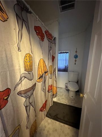 222 S MARKET Street, Maryville, MO 64468