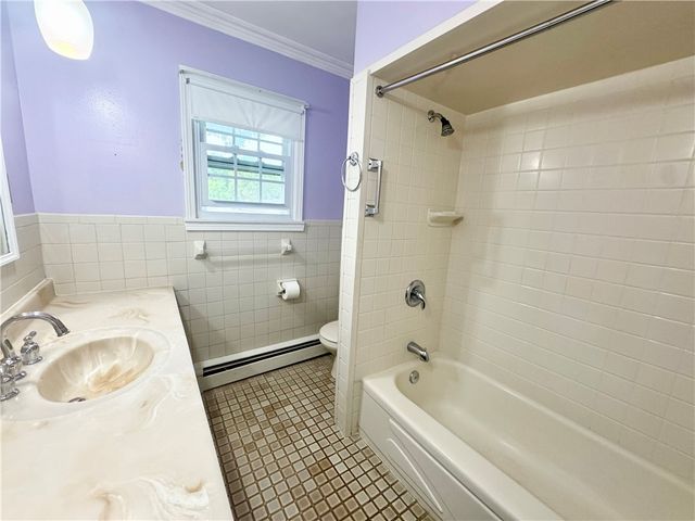 11 Cottrell Street, Auburn, NY 13021