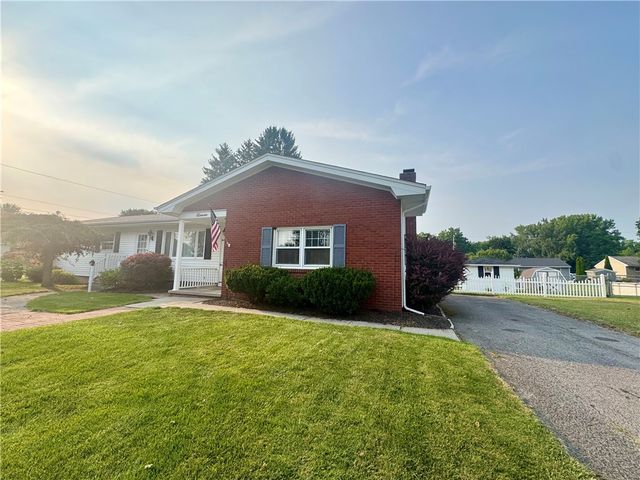 11 Cottrell Street, Auburn, NY 13021