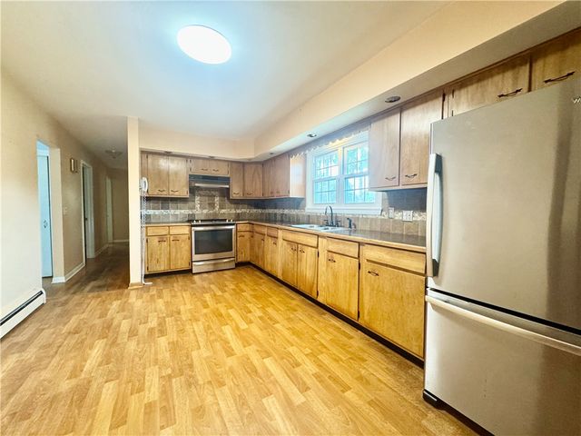11 Cottrell Street, Auburn, NY 13021