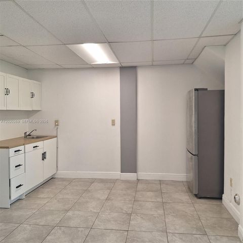 14250 SW 136th Street 4, Miami, FL 33186
