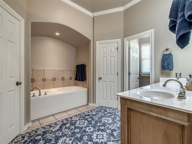 3508 Stratford Place, Moore, OK 74160