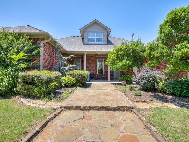 3508 Stratford Place, Moore, OK 74160