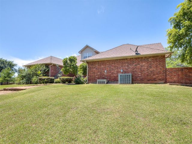 3508 Stratford Place, Moore, OK 74160