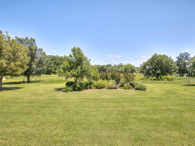 3508 Stratford Place, Moore, OK 74160