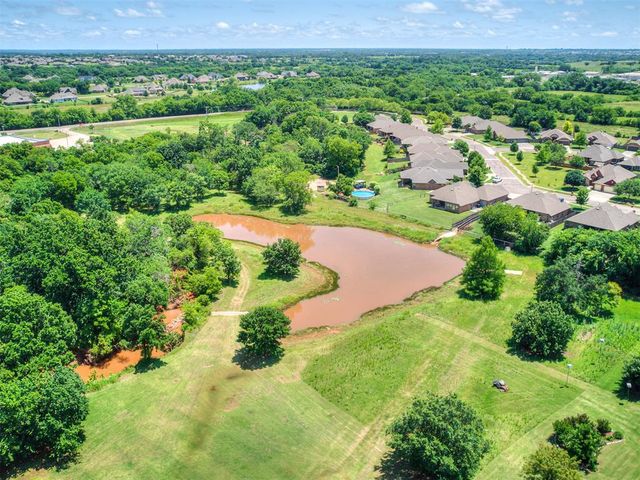 3508 Stratford Place, Moore, OK 74160
