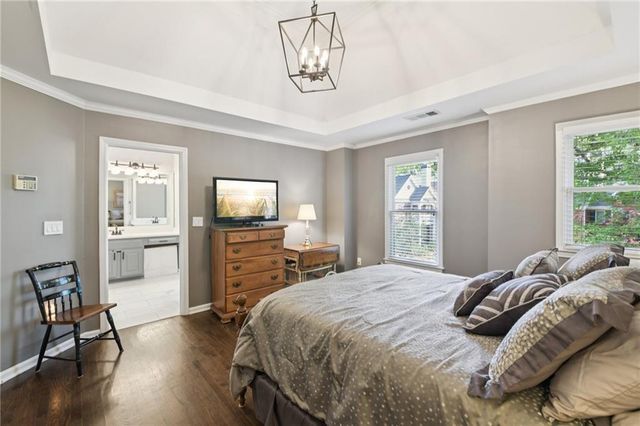 1192 Brookhaven Glen NE, Atlanta, GA 30319