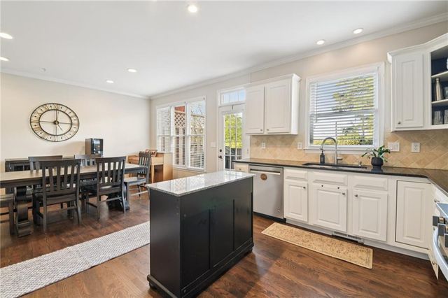 1192 Brookhaven Glen NE, Atlanta, GA 30319