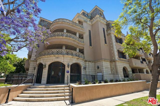 850 N Croft Avenue 104, Los Angeles, CA 90069
