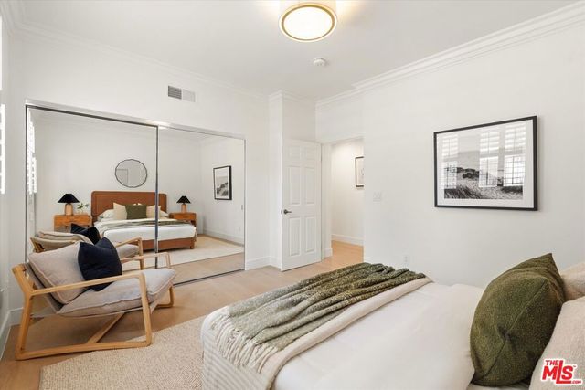 850 N Croft Avenue 104, Los Angeles, CA 90069