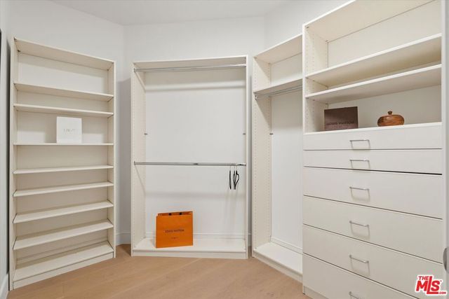 850 N Croft Avenue 104, Los Angeles, CA 90069