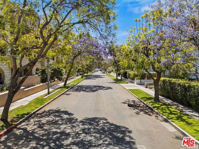 850 N Croft Avenue 104, Los Angeles, CA 90069