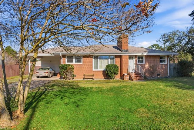 4 Snidow BLVD, Newport News, VA 23608
