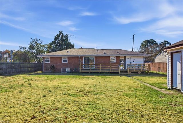 4 Snidow BLVD, Newport News, VA 23608
