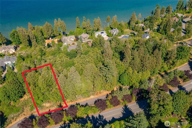 5522 Puffin Place, Blaine, WA 98230