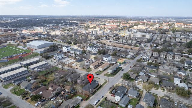 2803 Wayside Avenue, Fort Worth, TX 76110