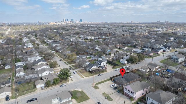 2803 Wayside Avenue, Fort Worth, TX 76110